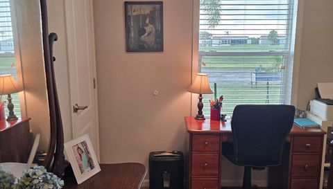 3925 Manatee Club Dr