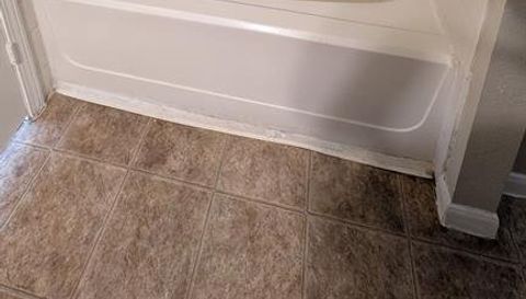 9125 LEE VISTA BOULEVARD