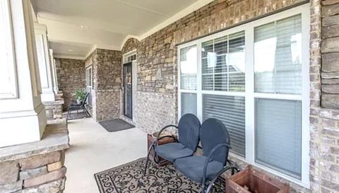 9461 Forest Crown Dr