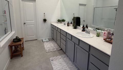 18323 Tiger Flowers Dr