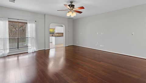 2240 Independence DR