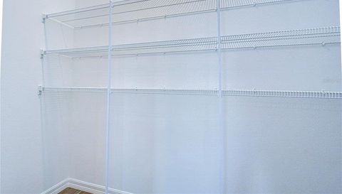 32463 WEATHERED OAK DRIVE