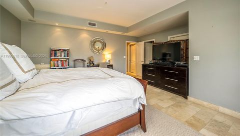 1413 Sunset Harbour Dr