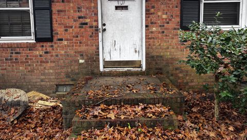 3126 Farrington Point Rd