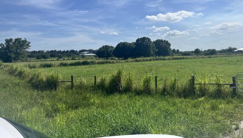 1503 S Header Canal Rd