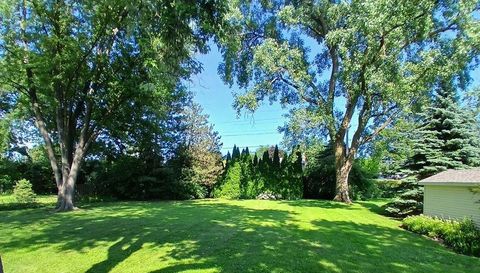 121 Mandel Ln