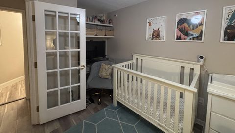 7625 Edinborough Way