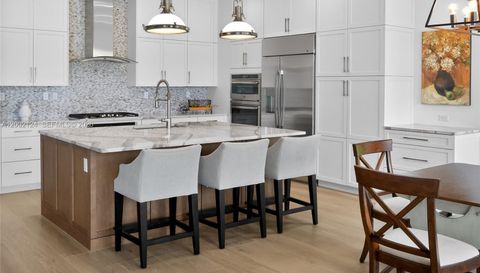 8871 New River Falls Rd