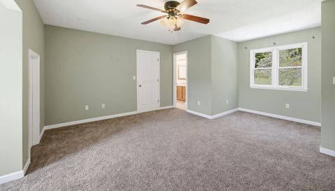 29 Small Mountain Dr