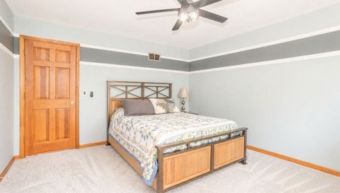 1368 Hunter Circle