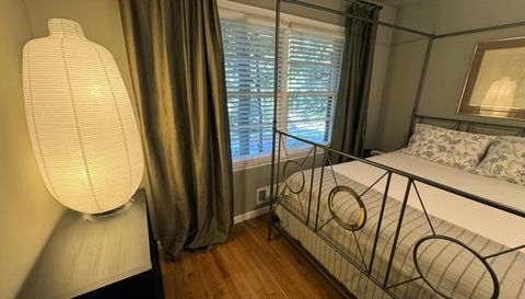 1803 White Oak Hollow NE