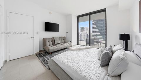 88 Sw 7th St