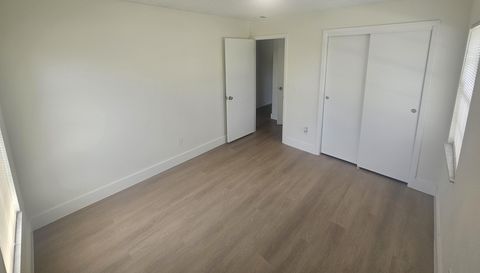 372 Imperial Dr