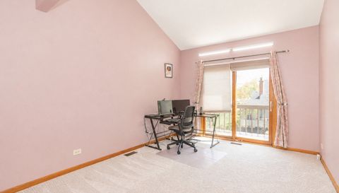 1368 Hunter Circle