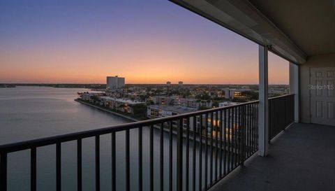 7300 SUN ISLAND DRIVE S