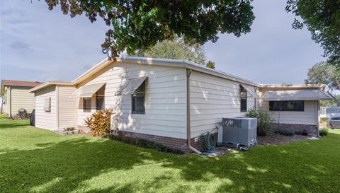 1717 PALM AIRE DRIVE