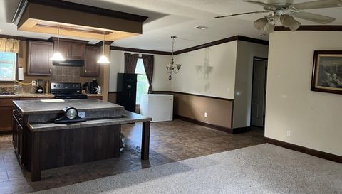 10452 Co Rd 136