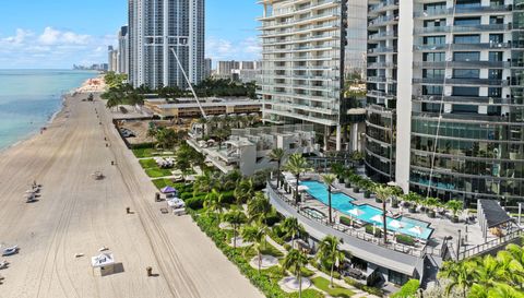 18555 Collins Ave Apt 2405