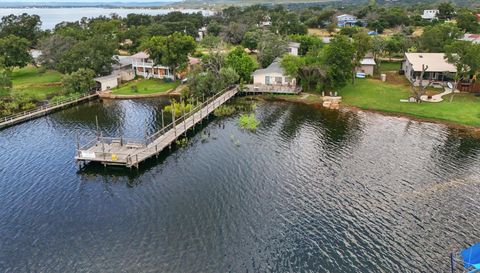 201 Lakewood DR