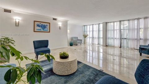 1000 Parkview Dr