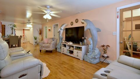 1814 N Sawyer Avenue