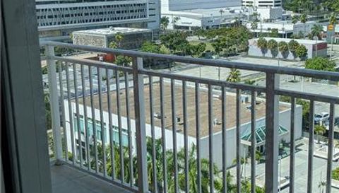 2275 Biscayne Blvd