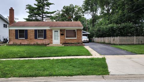 390 Diane Dr