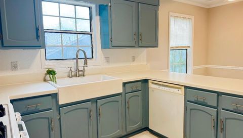 385 Tyson Cir