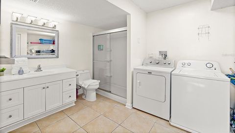 7520 RIDGEWOOD AVENUE