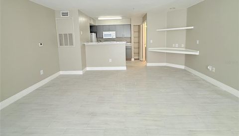 2214 GRAND CAYMAN COURT