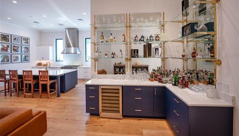 1220 DELANEY PARK DRIVE