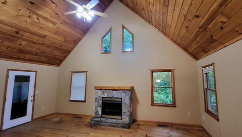 278 N Lake Dr