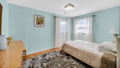 327 N Pershing Avenue