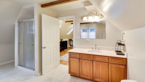 3358 N Monticello Avenue