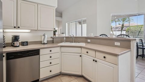 8072 Canyon Lake Cir