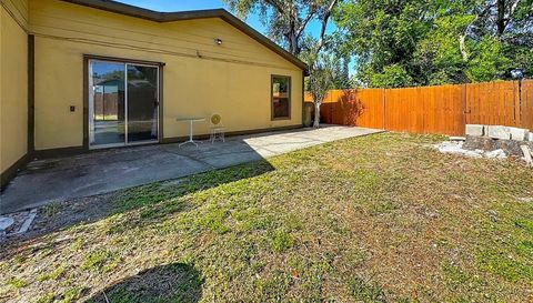 2006 7TH AVENUE W
