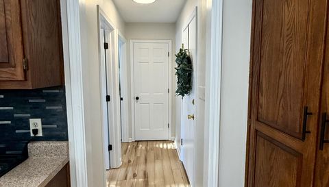 4335 W Hunters Ridge Ln