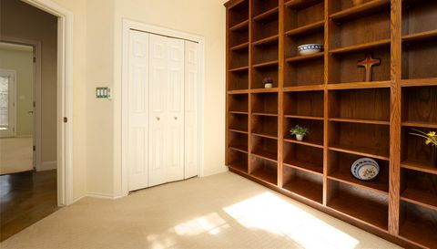 190 Shady Bluff DR