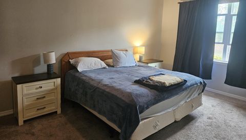 3264 Royal Gardens Ave