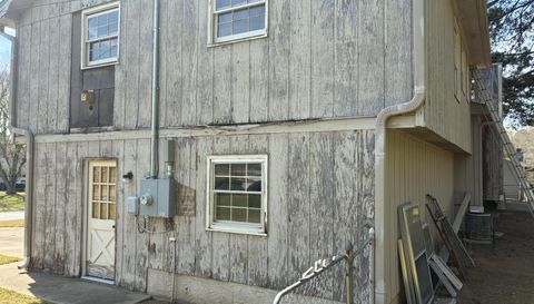 3417 Creekwood Dr SE