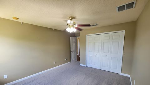 3145 Twisted Oak Loop