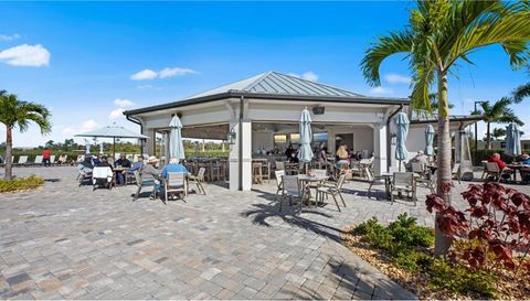 14271 Heritage Landing Boulevard