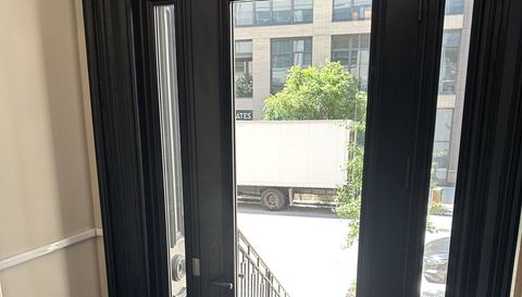 154 W Superior Street