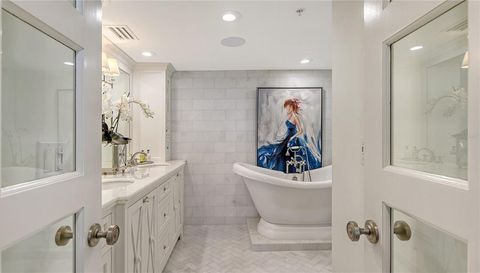 340 GULF OF MEXICO DRIVE