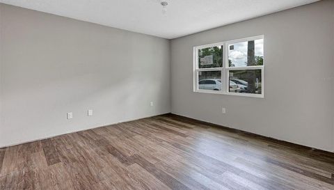 2524 WOODGATE BOULEVARD