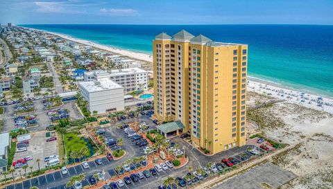 22 Via Deluna Dr