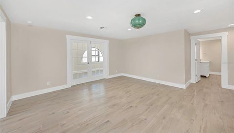 3000 BEACH BOULEVARD S