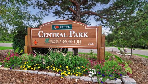 3076 Lexington Avenue N