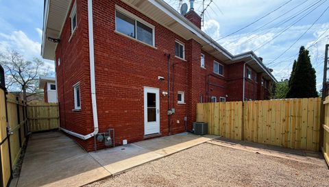 170 E Northwest Highway