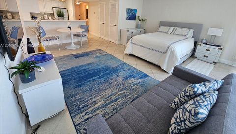 2501 N Ocean Dr